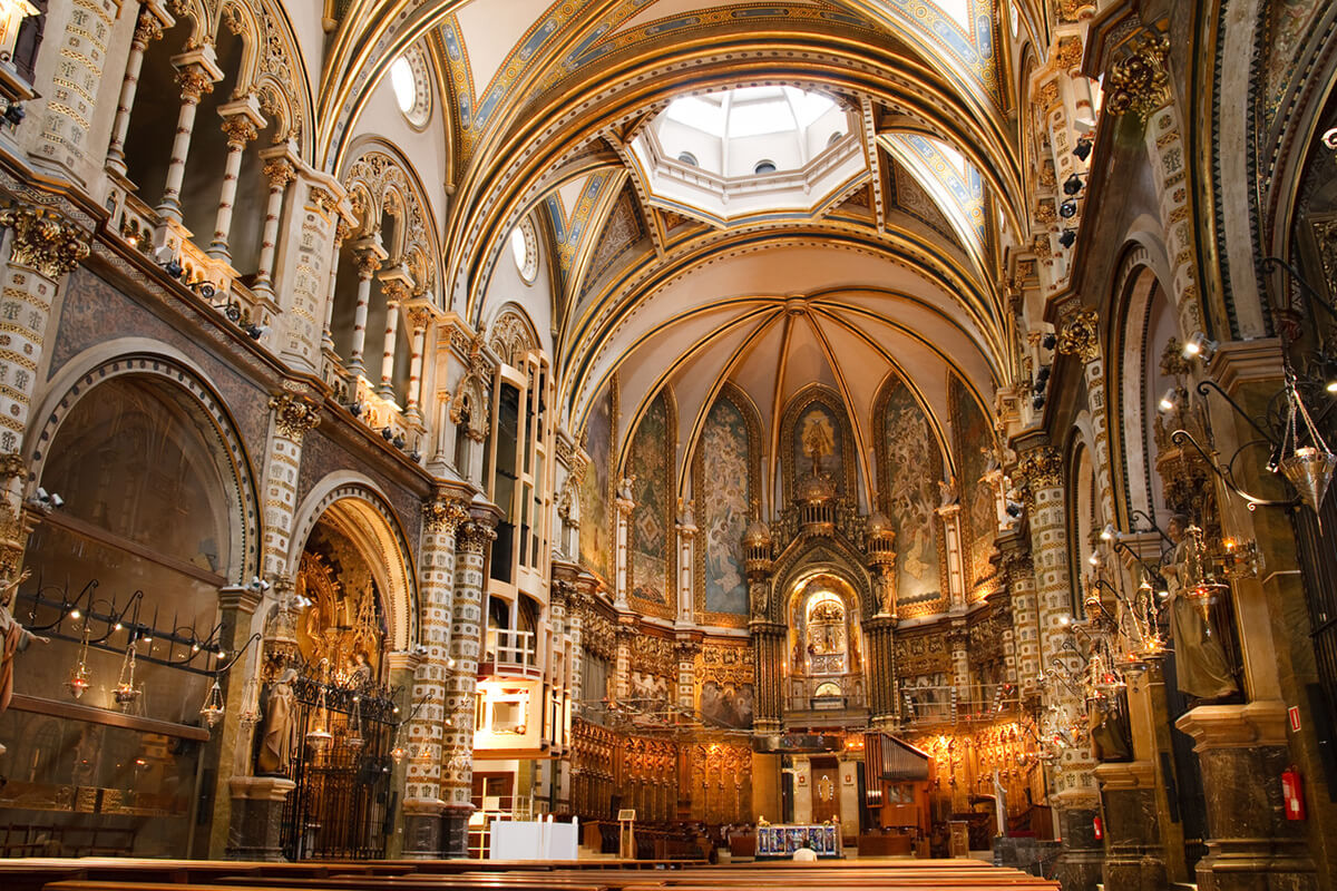 Interior of the Basílica de Montserrat