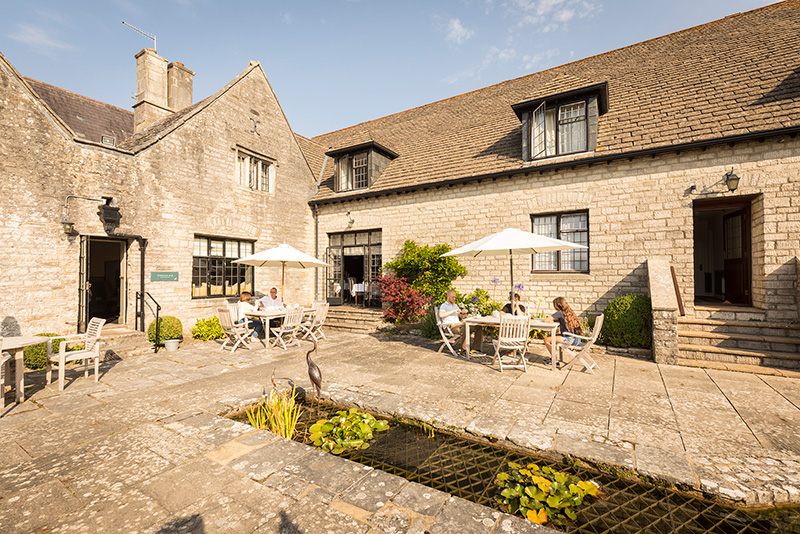 Mortons Manor Hotel