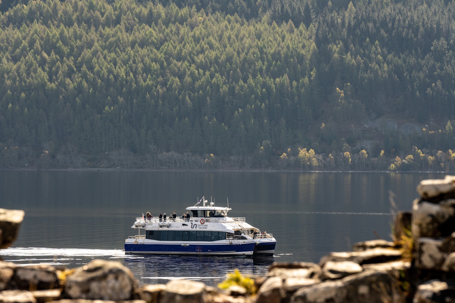 Cruise across Loch Ness