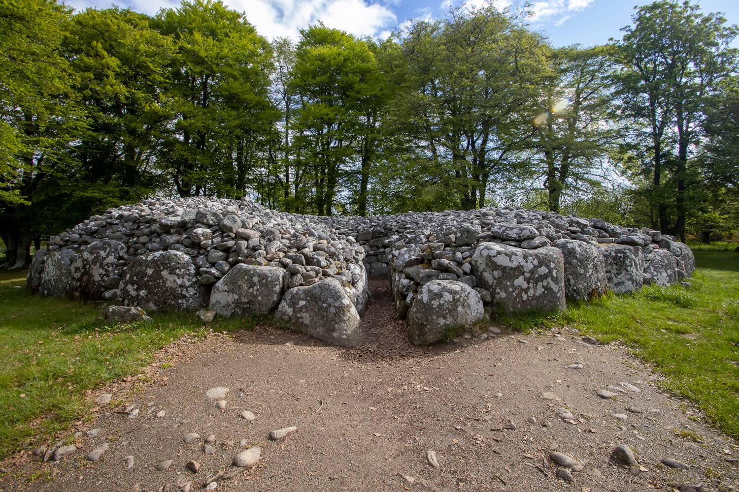 Clava Cairns