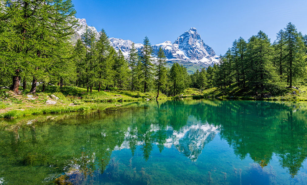 view at the Blue Lake with the Matterhorn